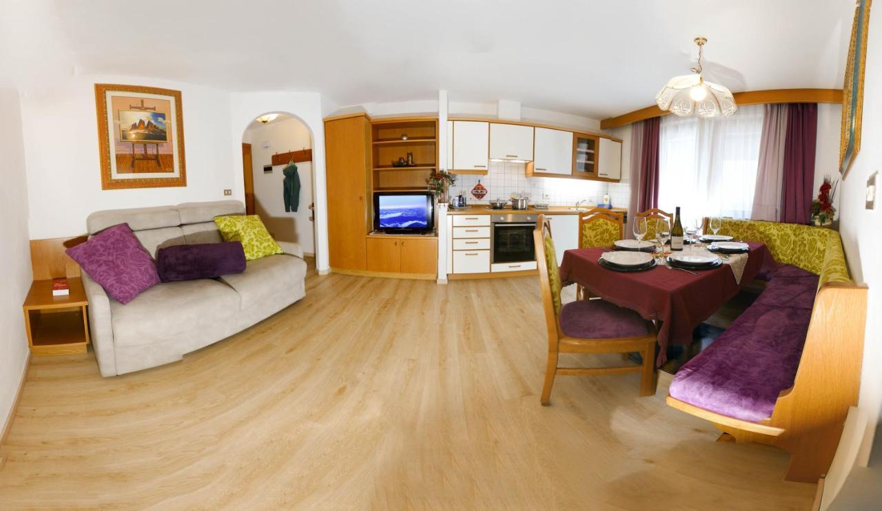 Villa Artic Apartments Campitello di Fassa Bagian luar foto