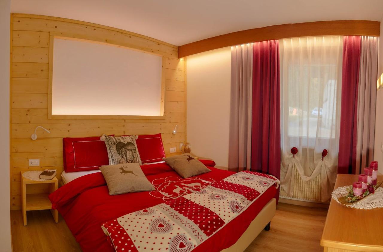 Villa Artic Apartments Campitello di Fassa Bagian luar foto