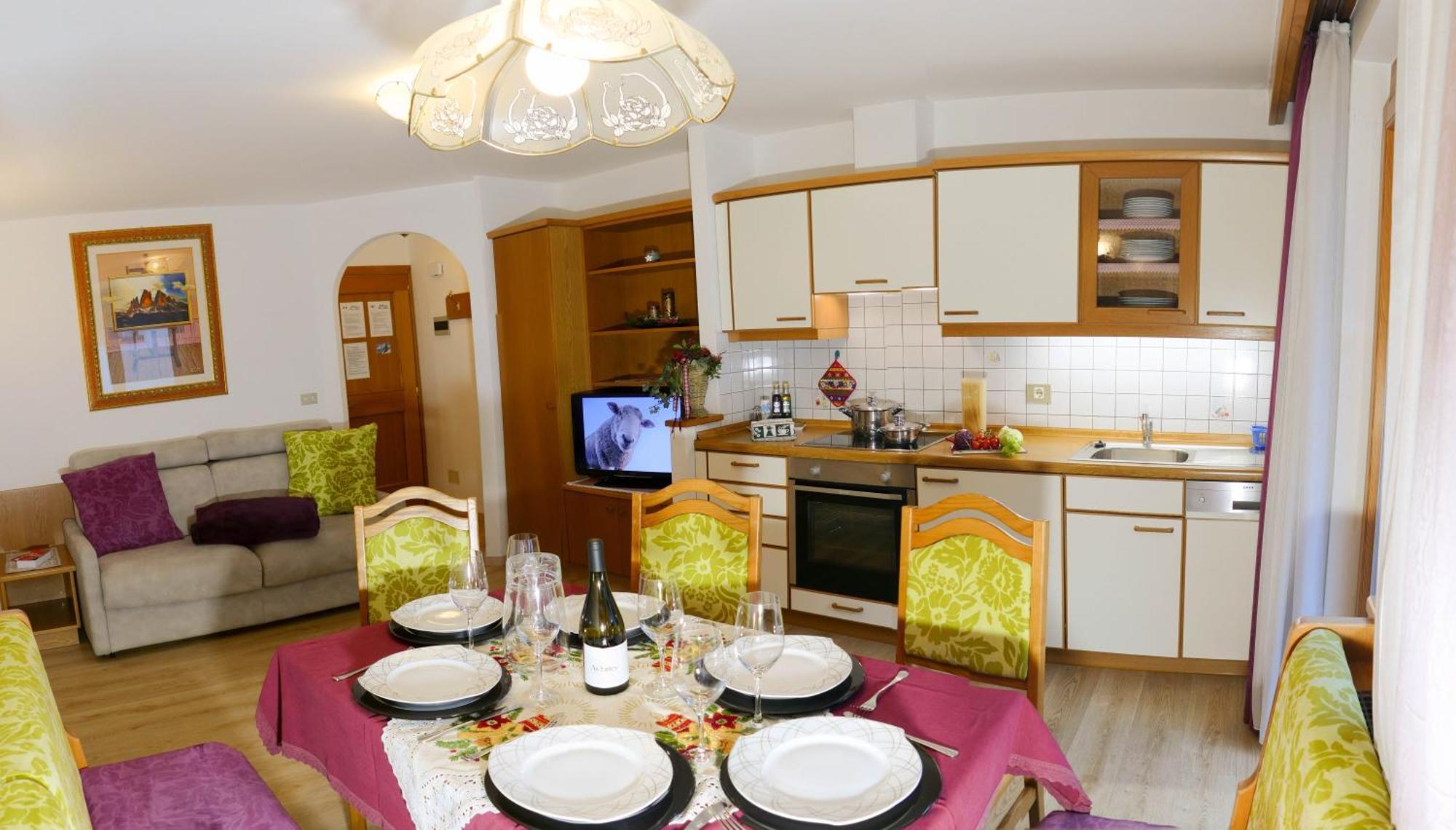 Villa Artic Apartments Campitello di Fassa Bagian luar foto
