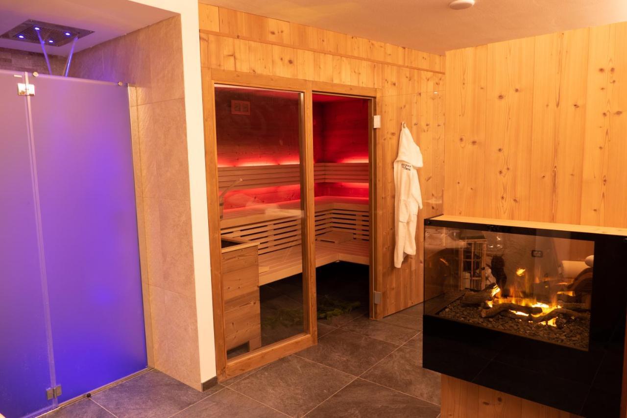 Villa Artic Apartments Campitello di Fassa Bagian luar foto